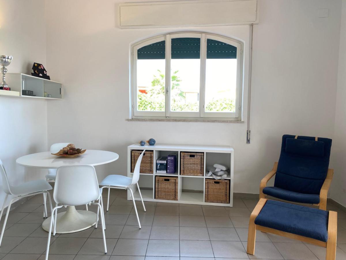 Villa Titti Residence La Bussola 폰타네비안체 외부 사진